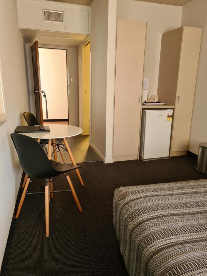Belconnen Way Hotel & Serviced Apartments Canberra Exterior photo