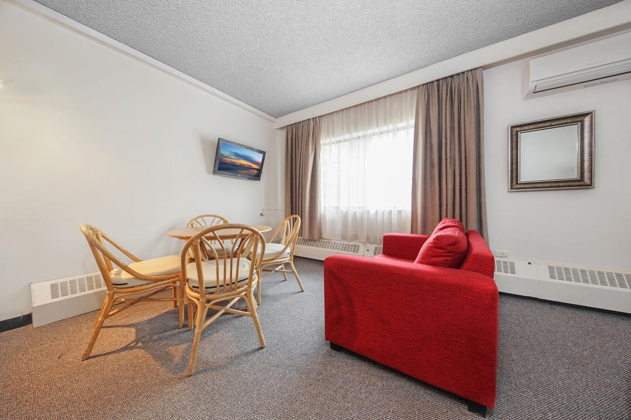 Belconnen Way Hotel & Serviced Apartments Canberra Exterior photo